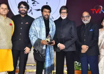 It is a great pleasure to receive this ANR Award at the hands of Big Star of India Amita Bachchan, Padma Vibhushan Megastar Chiranjeevi, Film News, Telugu World Now