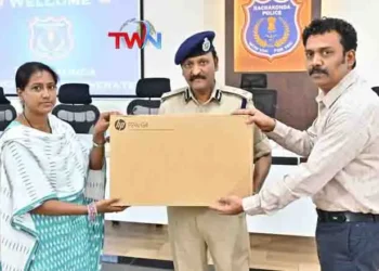 The commissioner CP Sudhir Babu IPS provided technical devices like tablets and desktop computers to the staff of Rachakonda Special Branch, Rachakonda News, Telugu World Now