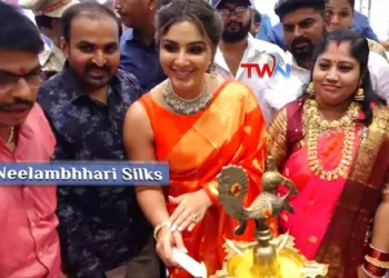 Samyuktha Menon Inaugurates Neelambhhari Silks 1st Store in A.S. Rao Nagar, Handloom saris, Handwoven Saris, Pattu saris, weavers, Telugu World Now